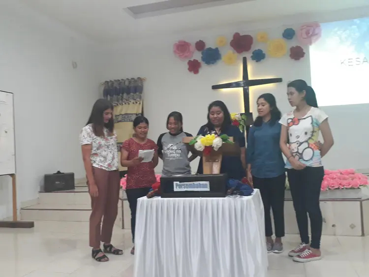 Pemudi Jemaat Allkitab Anugera Luwuk